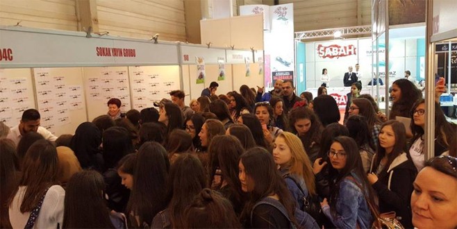 22. İzmir Kitap Fuarı kapılarını açtı!