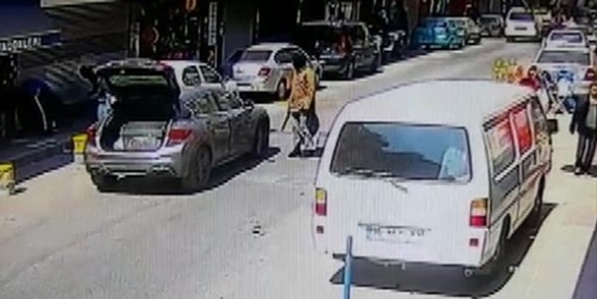 Basma etekle kuyumcu soygunu