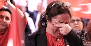 CHP’liler gözyaşlarına boğuldu