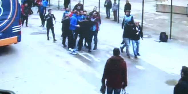 Emre Belözoğlu gazetecilere saldırdı