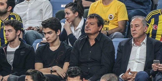 Ergin Ataman Fenerbahçe’yi kutlamadı!