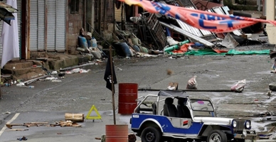 Filipinler’de sokaklar ceset kaynıyor!