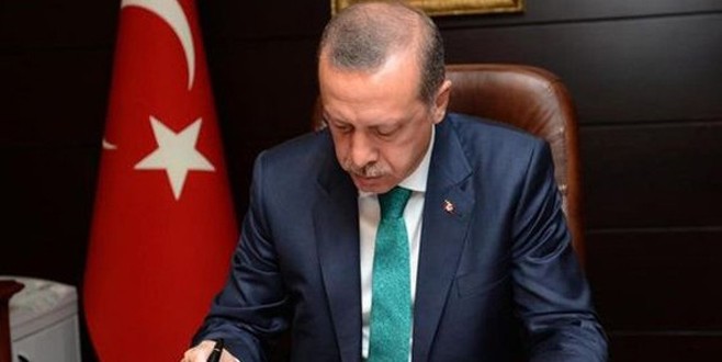 AK Parti’de 16 Nisan temizliği