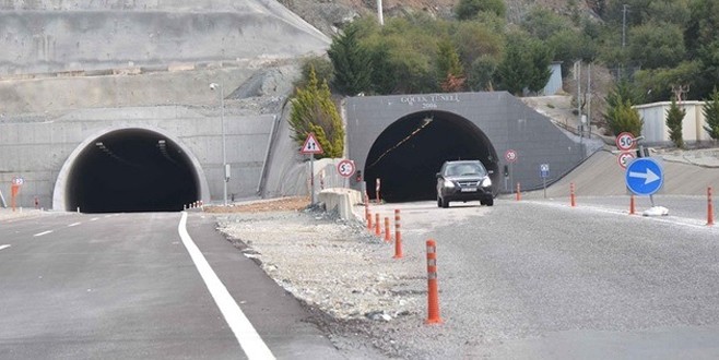Ambulansı paralı tünelden geçirmediler