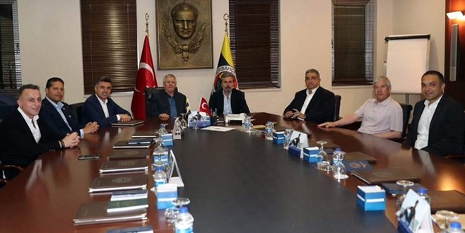 Aykut Kocaman Fenerbahçe’ye imza attı