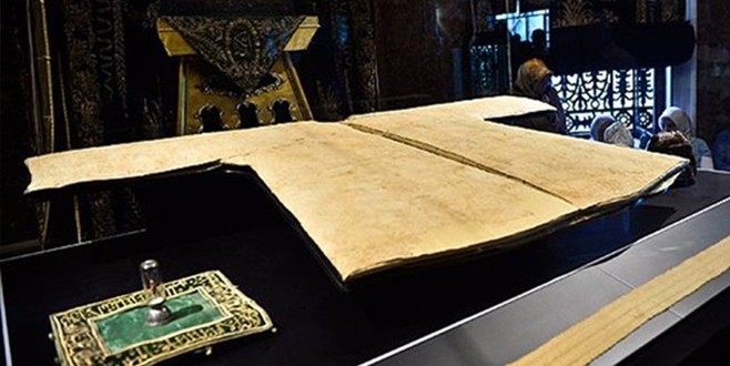 Hırka-i Şerif ziyarete açıldı