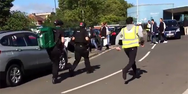 İngiltere’de Müslümanlara araçlı saldırı