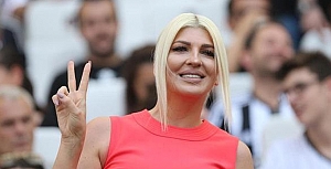 Jelena Karleusa kupayla show yaptı