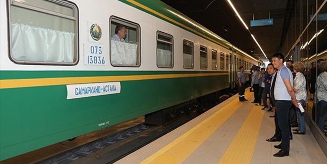 Semerkant-Astana tren seferleri başladı