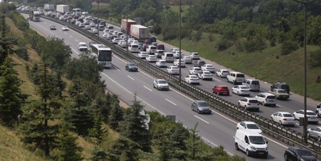 Tatilcilerin dönüş çilesi başladı!