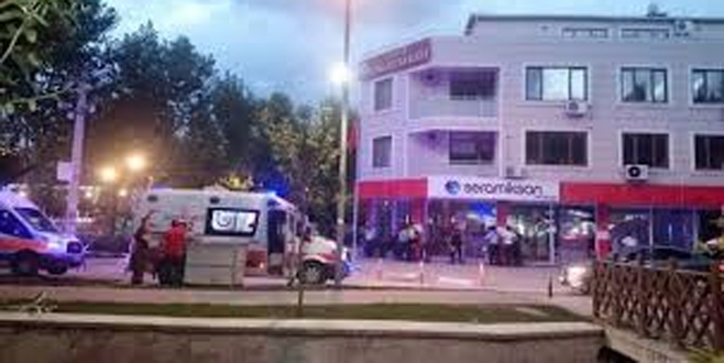 Adliyede silahlı dehşet; bir polis şehit!