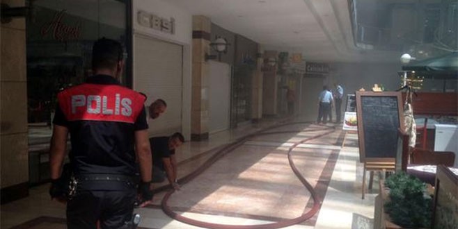 Ankara’da AVM’de yangın paniği!