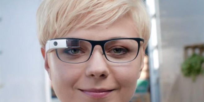 Google yeni akıllı gözlüğünü duyurdu