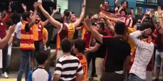 Havaalanında Pepe-Sneijder gerginliği!