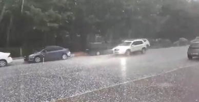 Ceviz büyüklüğünde dolu hayatı felç etti