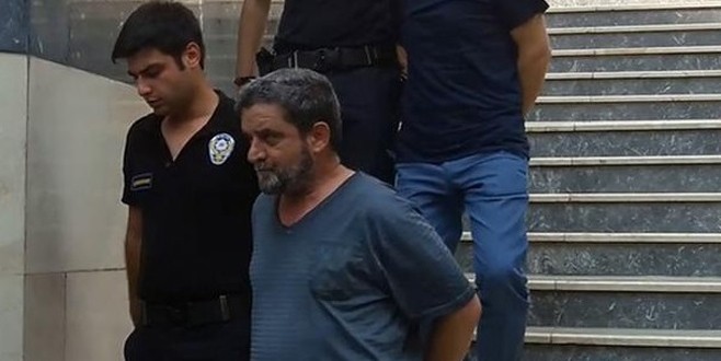 Mümtazer Türköne’ye hapis cezası