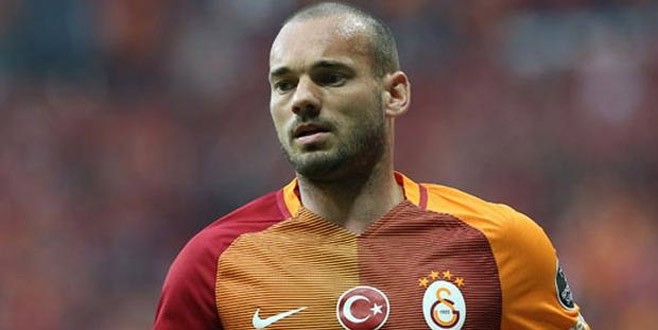 Sneijder taraftara müjdeyi verdi!