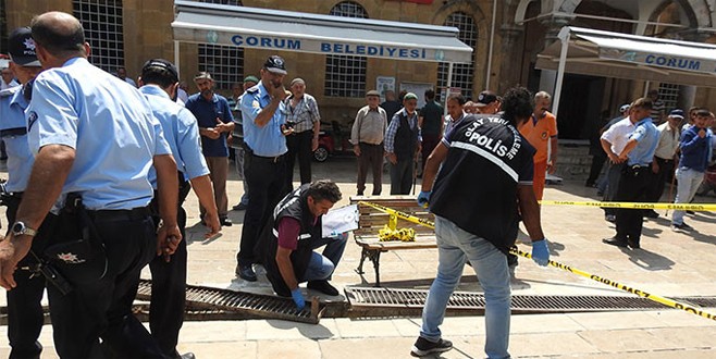 Abdest alan eniştesini böyle vurdu!