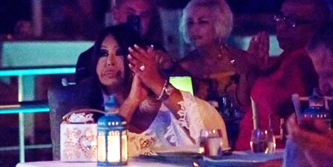 Bülent Ersoy 4 kral dairesi kapattı!