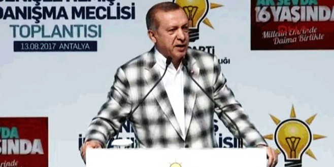 Erdoğan: Bizim partide yolunu kaybedenler oldu!