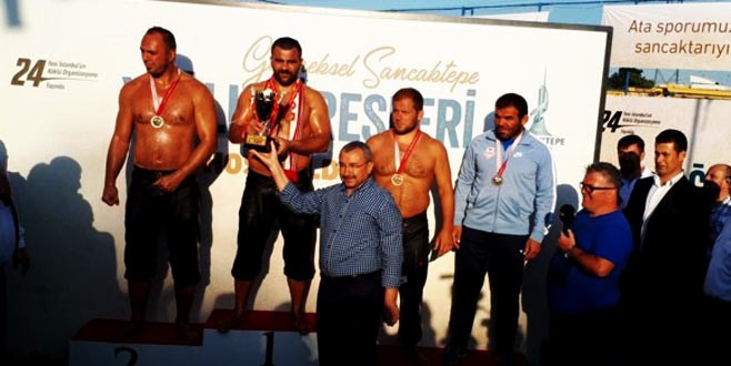 Fatih Atlı Sancaktepe’de başpehlivan oldu