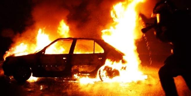 Fransa’da 17 araç kundaklandı