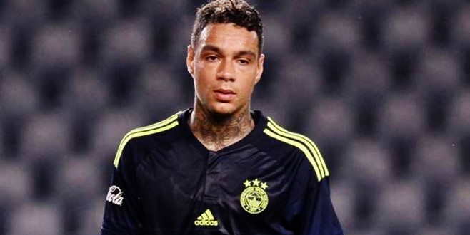 Van der Wiel Cagliari ile anlaştı