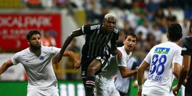 Veysel Sarı : Talisca bana yumruk attı