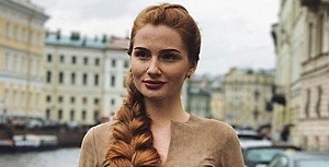 18 yaşında keldi! Şimdi şampuan markaları peşinde