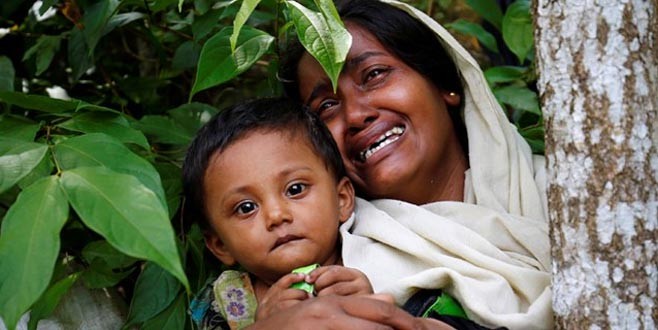 Arakanlı müslümanlara roketatarlı saldırı!