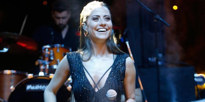 Derya Uluğ’dan kısa boy itirafı!