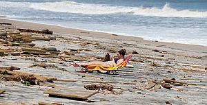 Kasırga sonrası evlerin dörtte biri yok oldu