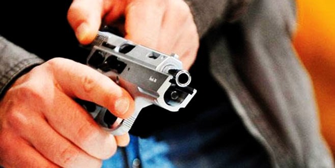 Trafik polisi dayısını ve kuzenlerini öldürdü