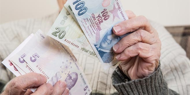 Yaşlı maaşlarına zam geliyor