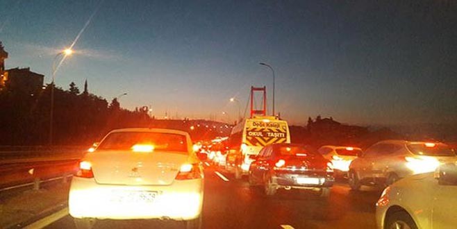 15 Temmuz Şehitler Köprüsü’nde kaza! Trafik felç