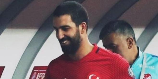 Ahmet Hakan’dan Arda Turan’a sert eleştiri