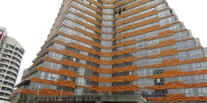Ataşehir’de panik! Dev gökdelende yangın çıktı