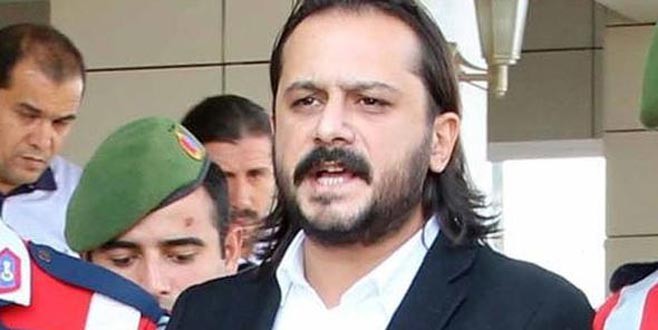 Emrah Serbes’in yaptığı kazada anne de hayatını kaybetti