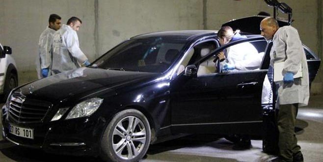 İş adamından sevgilisine kanlı infaz