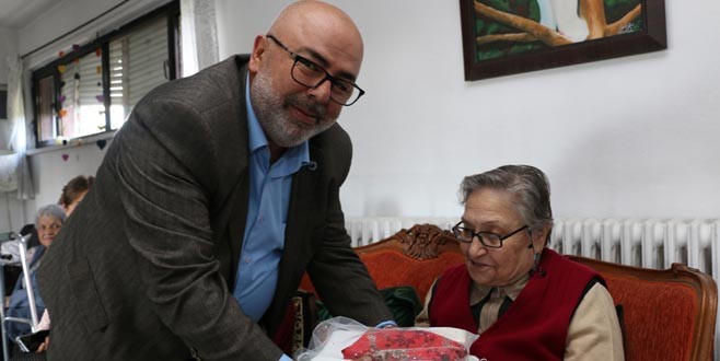 Kartal Belediyesi’nden Huzurevi ziyareti