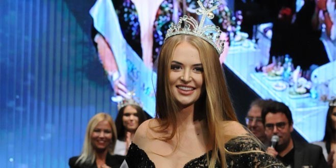 Mali’nin kalbi güzellik yarışmasında tekledi