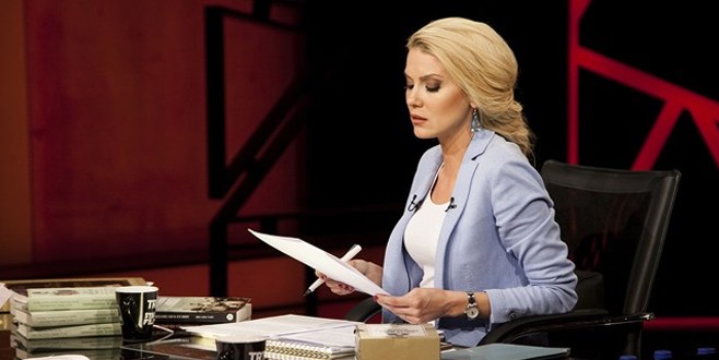 Pelin Çift annesini kaybetti