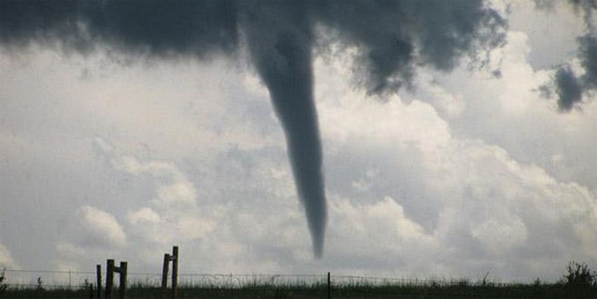 Antalya’da hortum dehşeti 18 yaralı