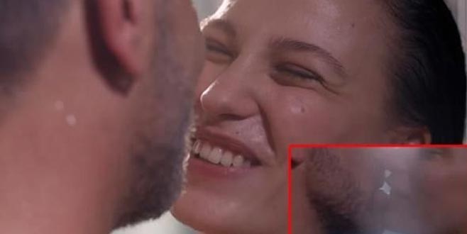 Çi’ye damga vuran öpüşme sahnesi