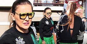 Demet Akalın üzerinde servet taşıyor