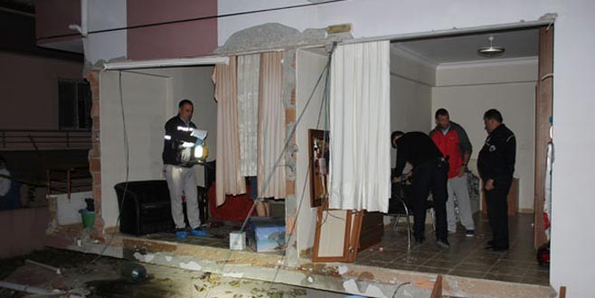 Hatay’da helyum gazı paniği! Ev bu hale geldi