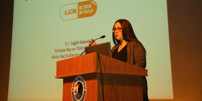 Kartal Belediyesi’nden akılcı ilaç kullanım semineri