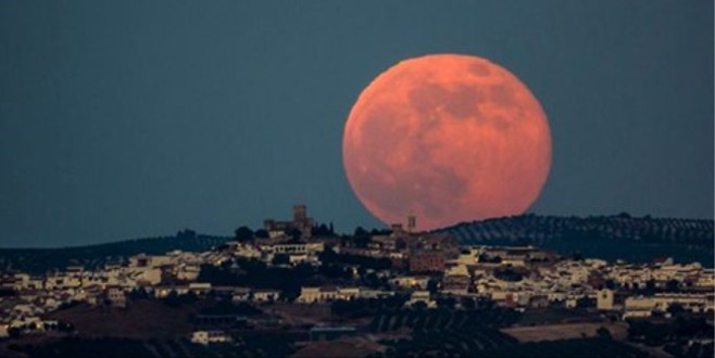 2018’in ilk gecesi Süper Ay görülecek!