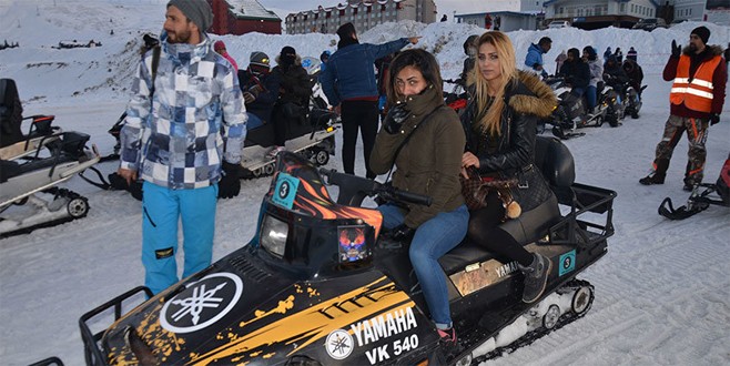 Arap turistler Uludağ’a akın etti