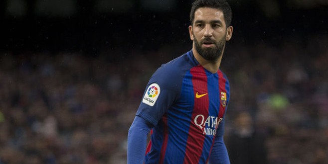 Arda Turan villasını satılığa çıkardı!